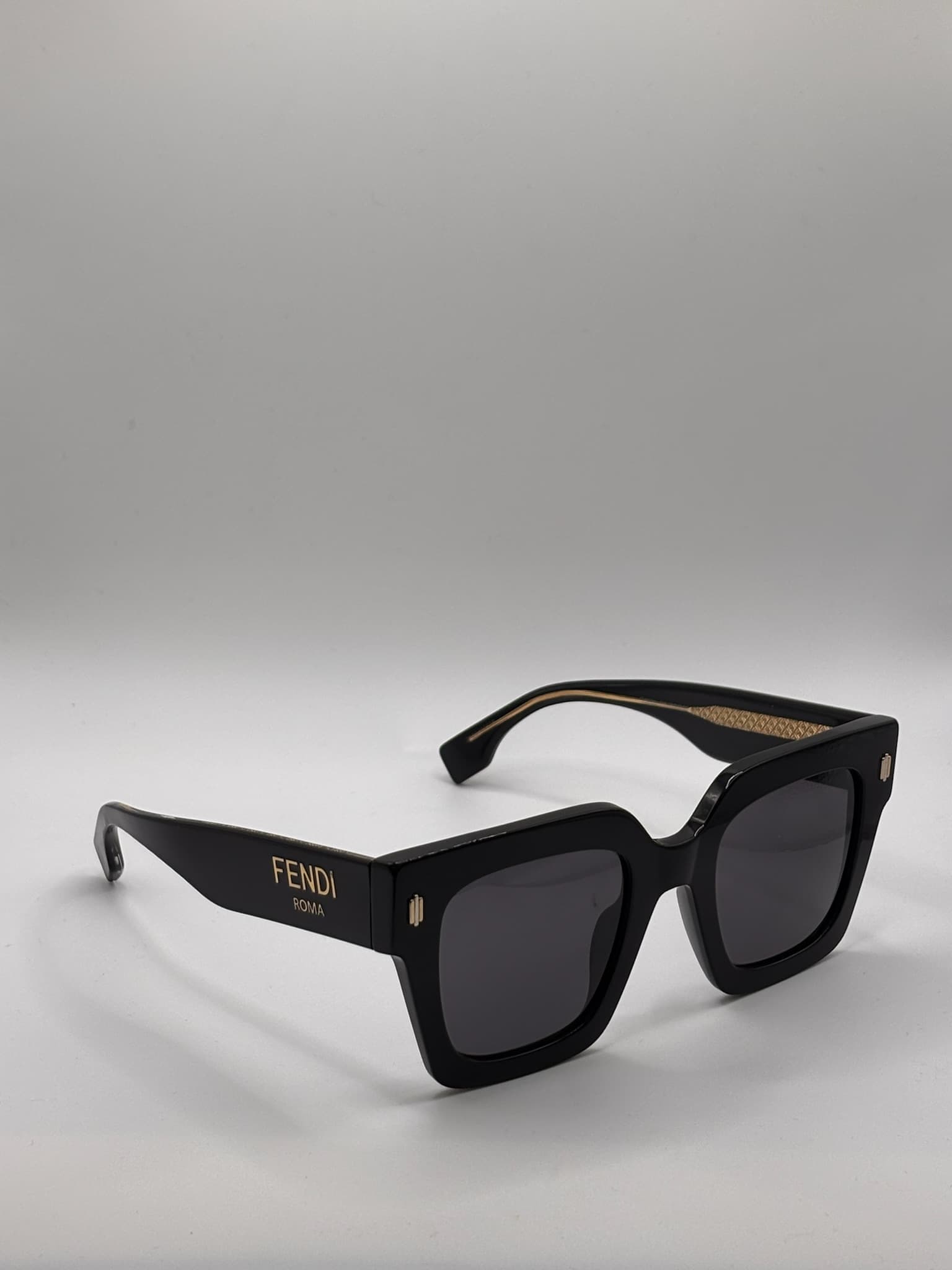 Fendi FE40101I - image 1