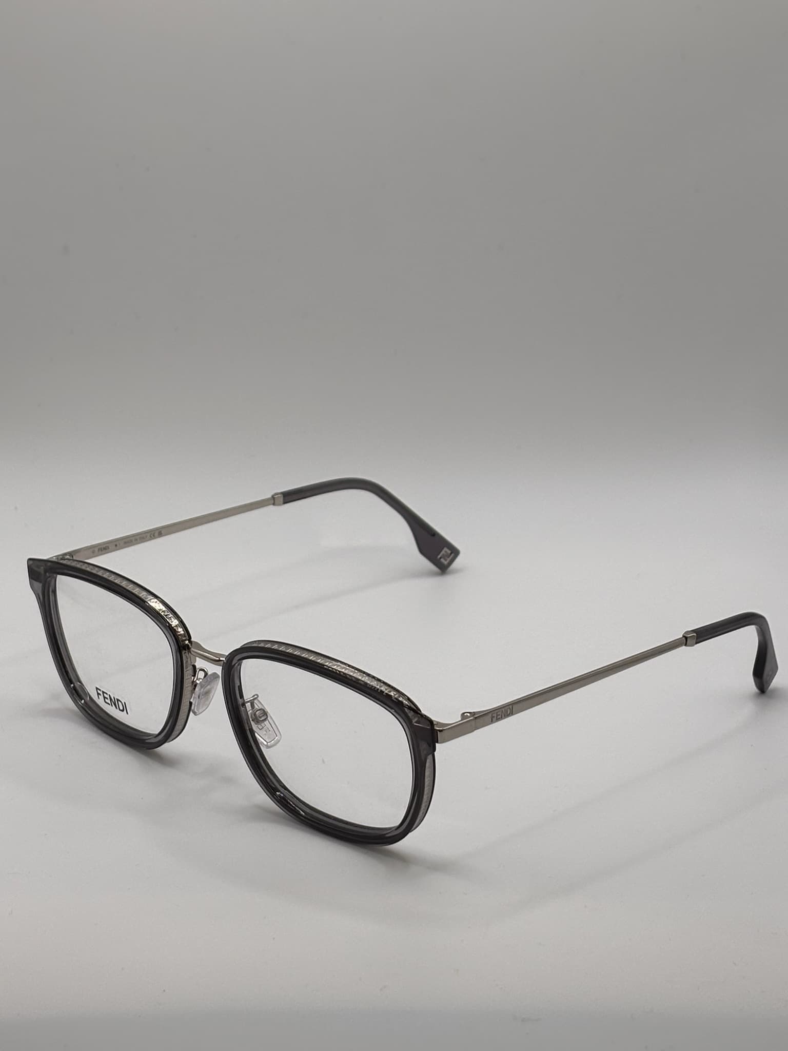Fendi FE50112u 020 - image 4