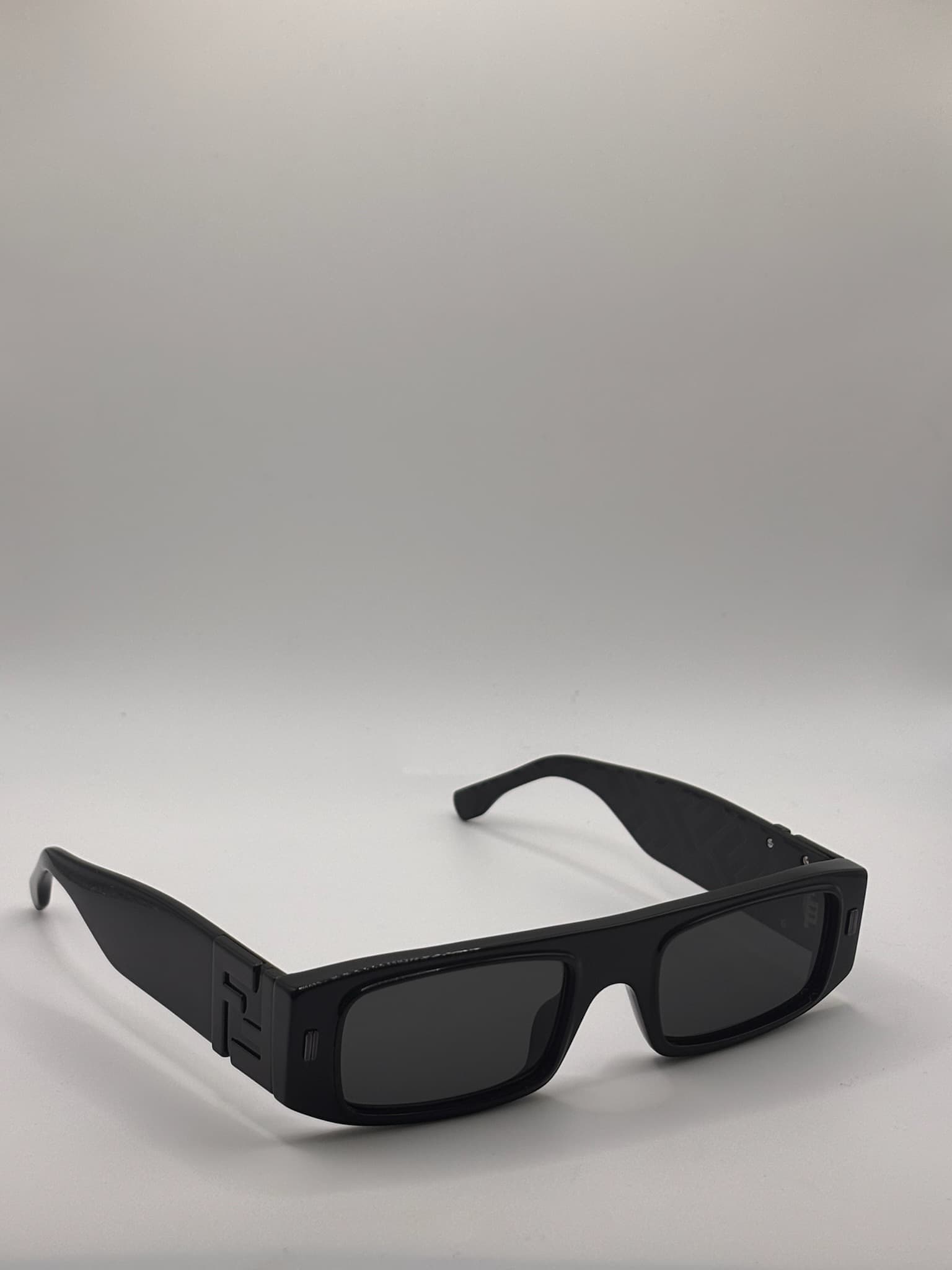 Fendi FE401811 OTA 52020 - image 1