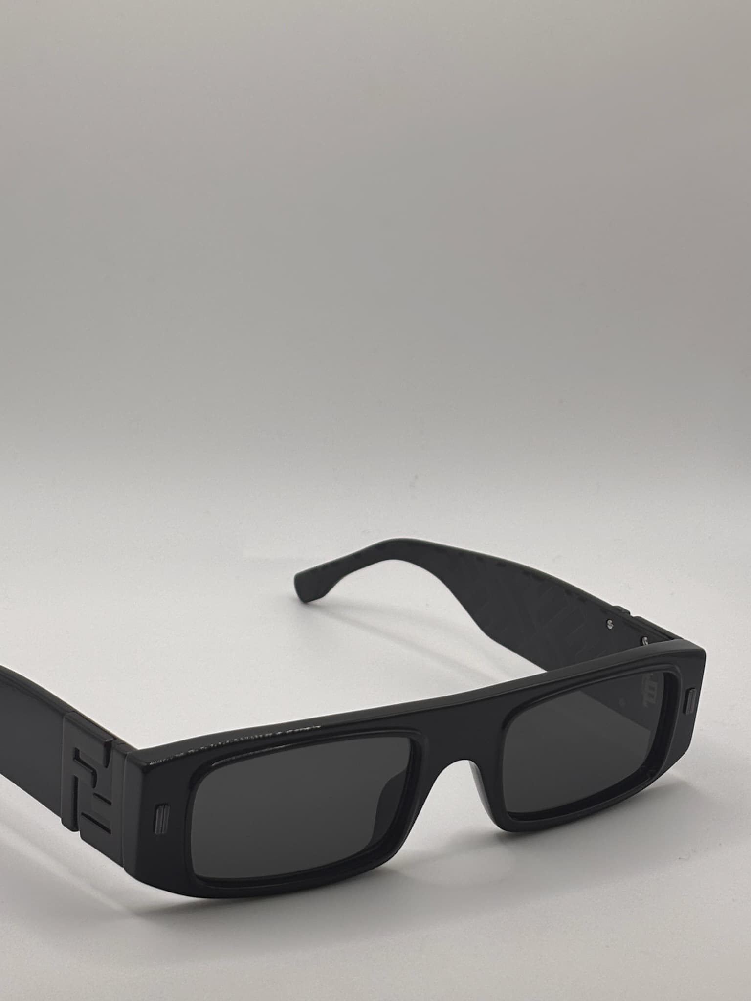 Fendi FE401811 OTA 52020 - image 4