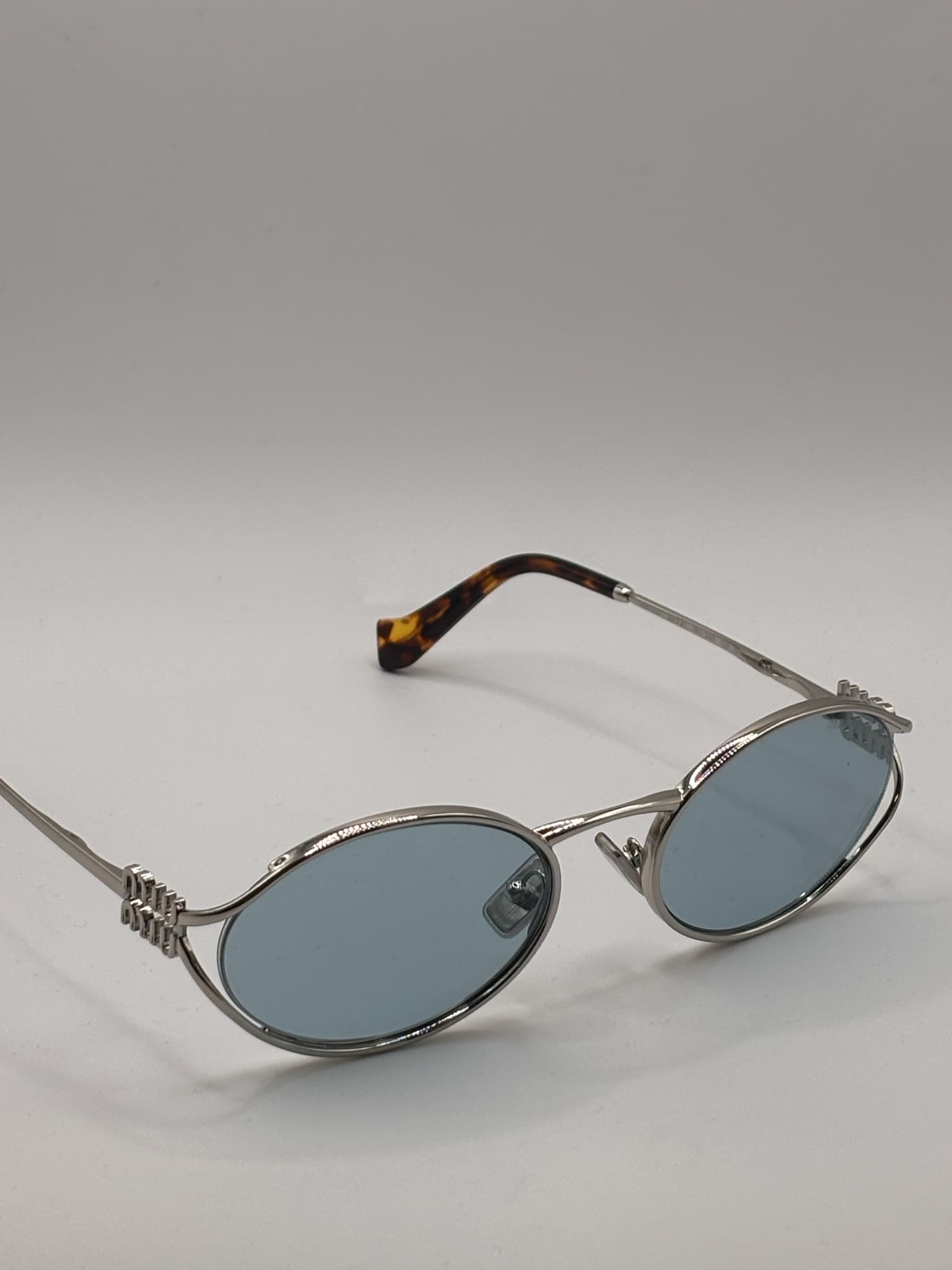 Miu Miu SMU 52Y 54021 1BC-20R - image 2