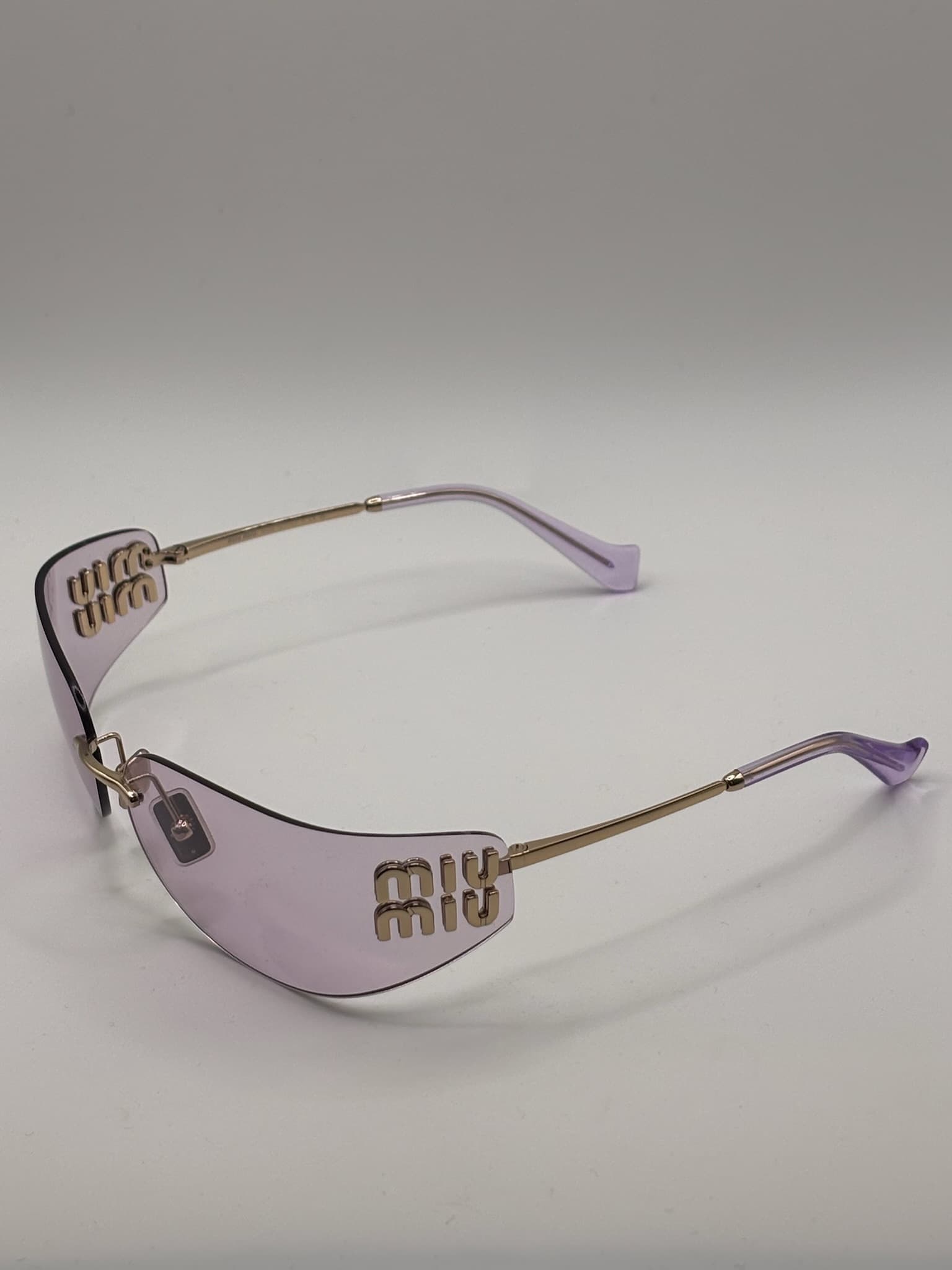 Miu Miu SMU A51 75014 SAK-061 110 - image 2